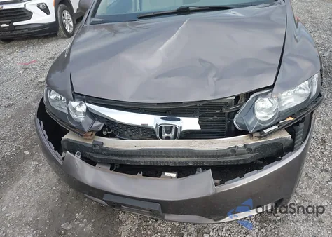 2009 Honda Civic Lx z USA, uszkodzony, nr VIN 1HGFA16539L022281